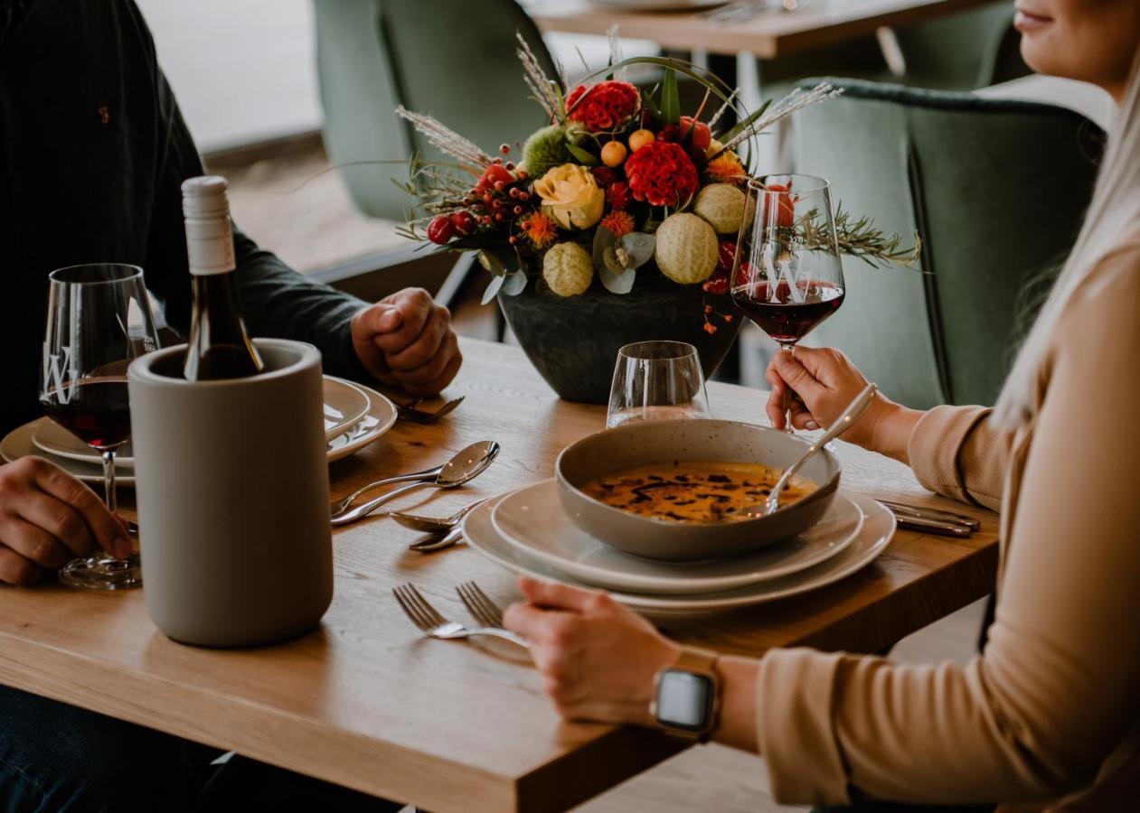 Weinzuhause Hotel-Restaurant-Vinothek Mommenheim エクステリア 写真