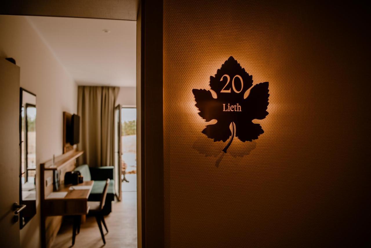 Weinzuhause Hotel-Restaurant-Vinothek Mommenheim エクステリア 写真