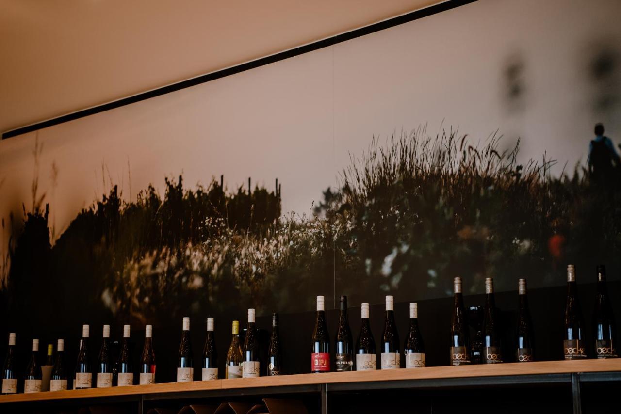 Weinzuhause Hotel-Restaurant-Vinothek Mommenheim エクステリア 写真