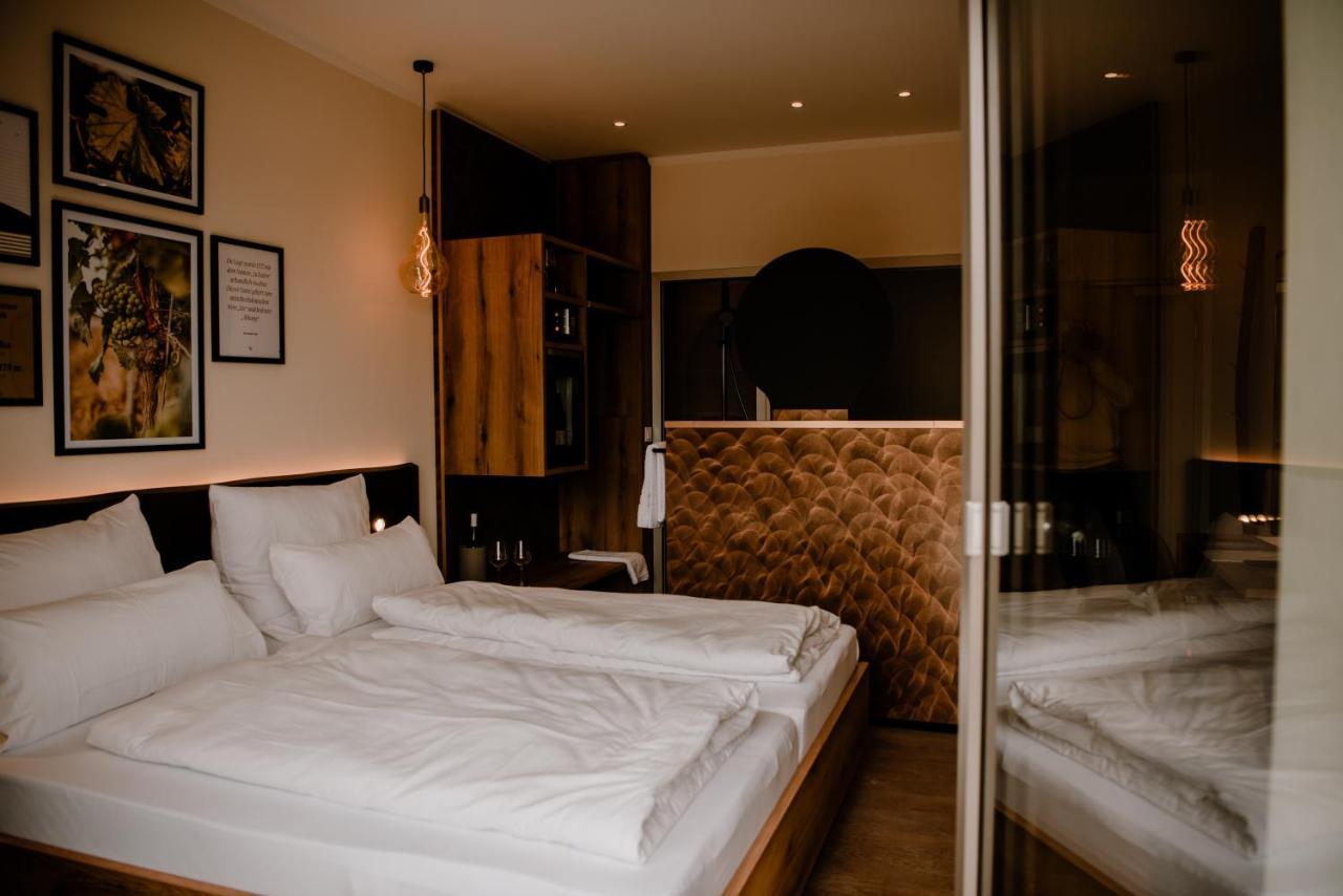 Weinzuhause Hotel-Restaurant-Vinothek Mommenheim エクステリア 写真