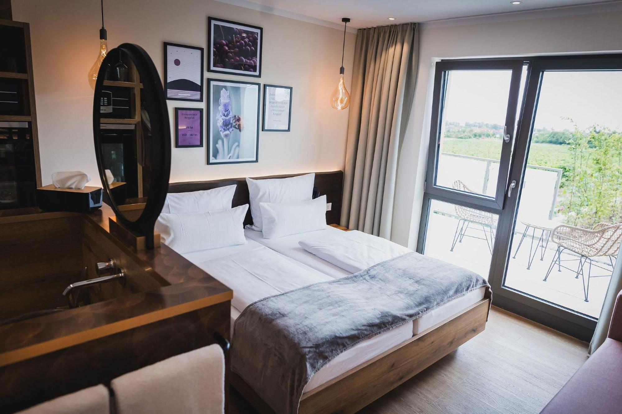Weinzuhause Hotel-Restaurant-Vinothek Mommenheim エクステリア 写真